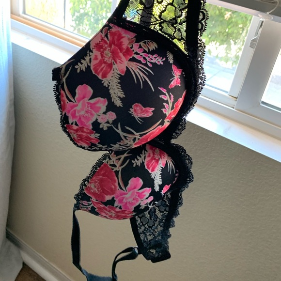 Victoria’s Secret Dream Angels Lined Demi - Picture 9 of 9